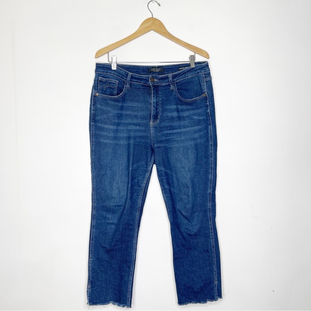 Judy Blue Cropped Straight Leg Jeans Size 15 / 32